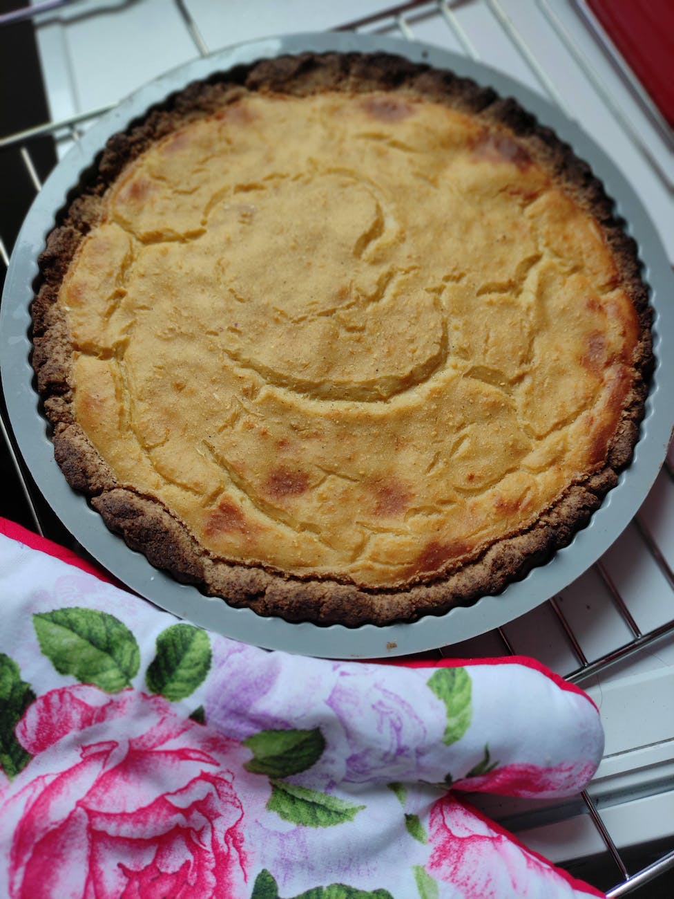 cake in baking mould