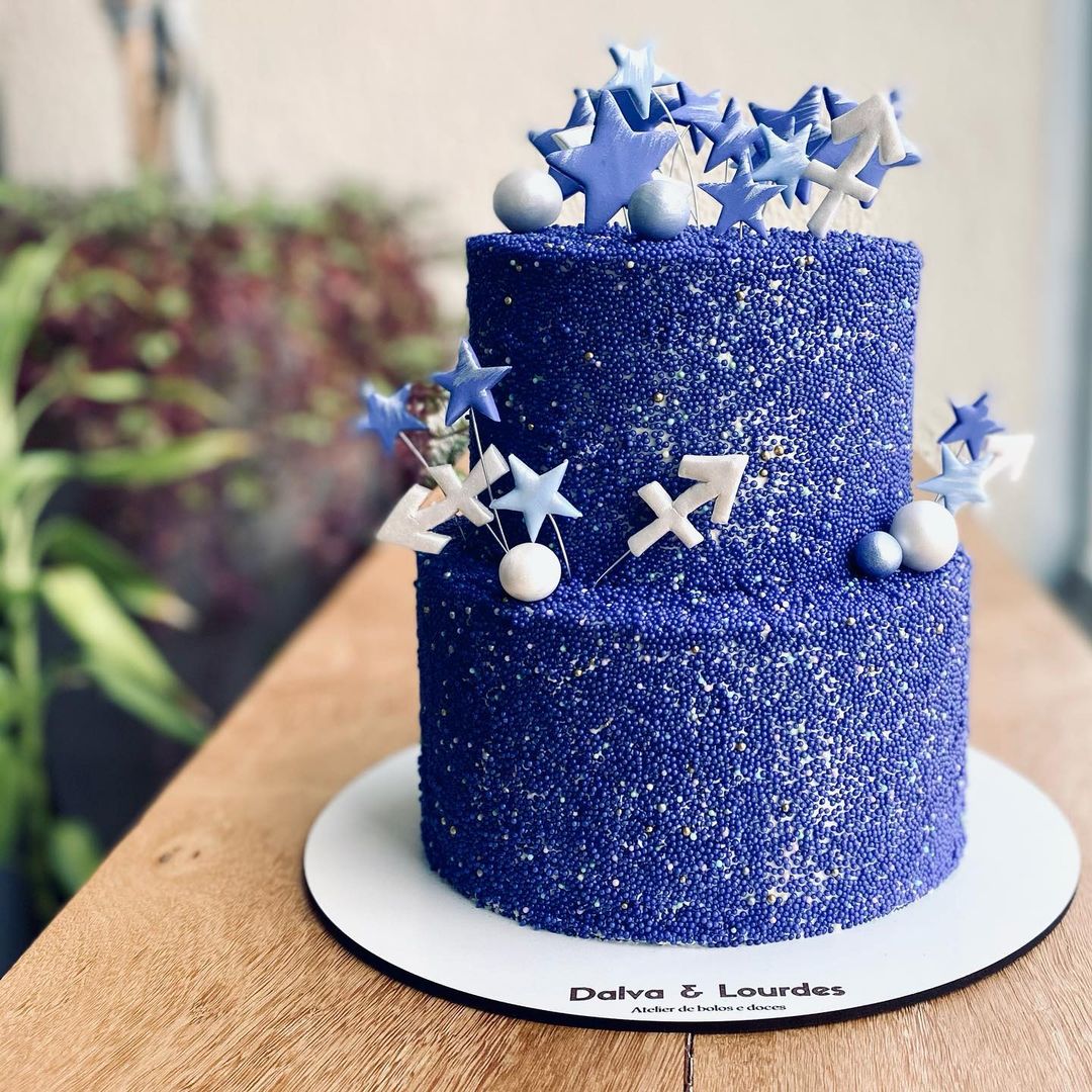 En Papiers Custom Cake Boars Bases Pasteles Personalizadas Plateau Gateau support a gâteau en bois de 3 mm d'épaisseur, personnalisable, de haute qualité.