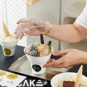 Pot à dessert avec couvercle transparent dôme – Pack de 20 pièces